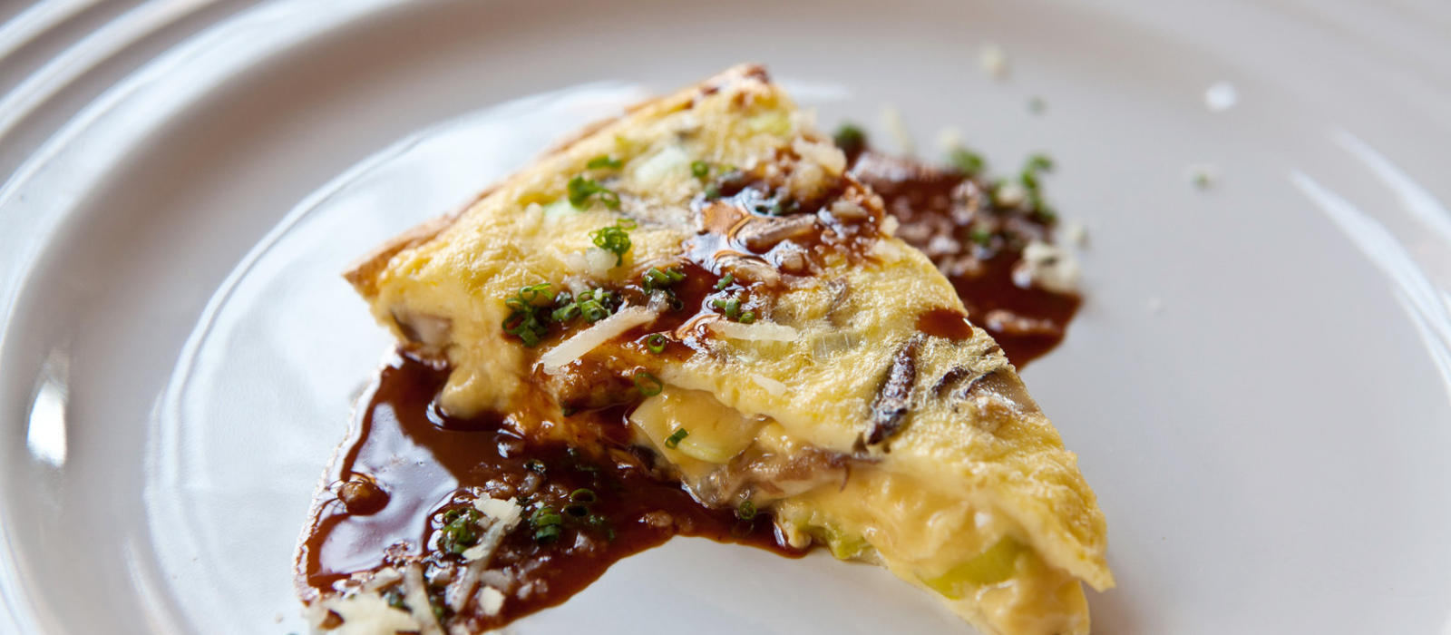 Le Creuset Kitchen Sessions with Chef Josh Feathers