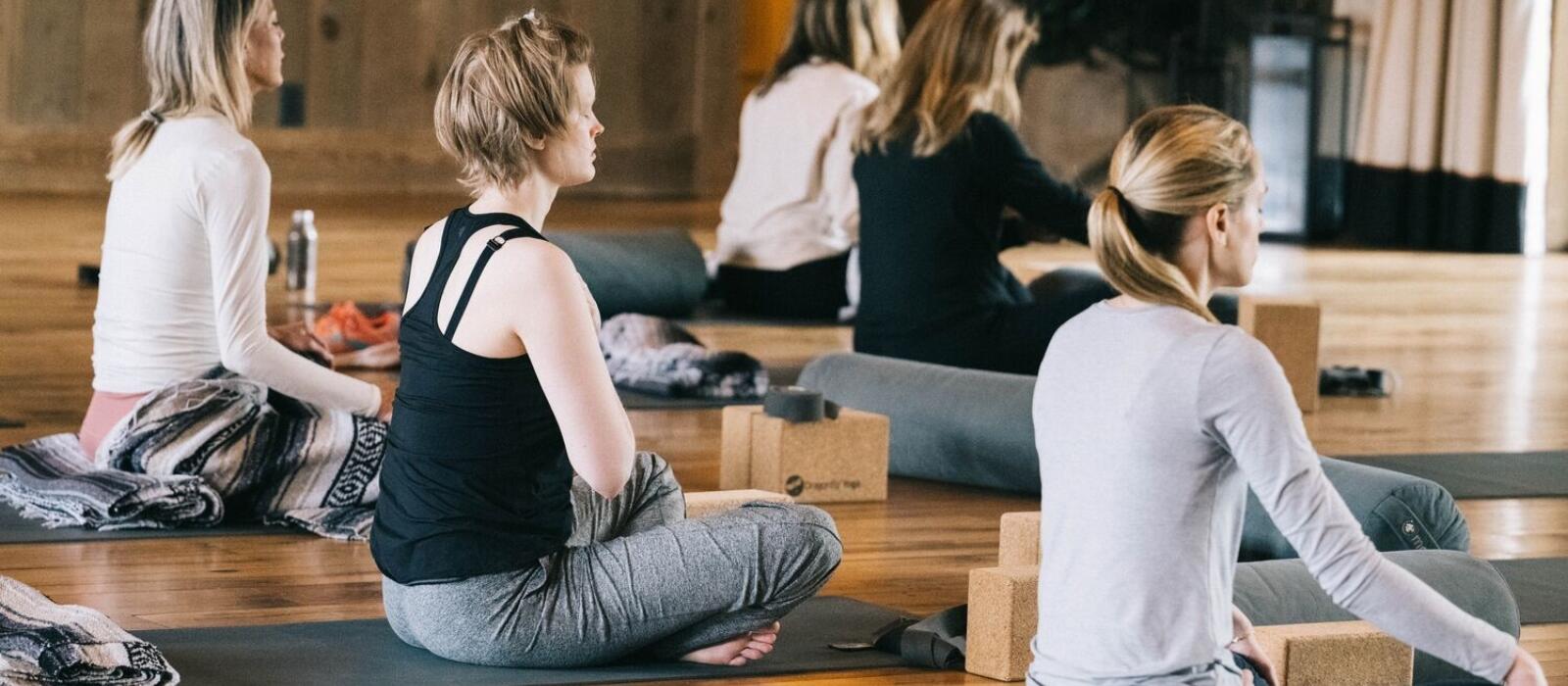 Summer to Fall with Charlotte Hardwick and Tammy Fender