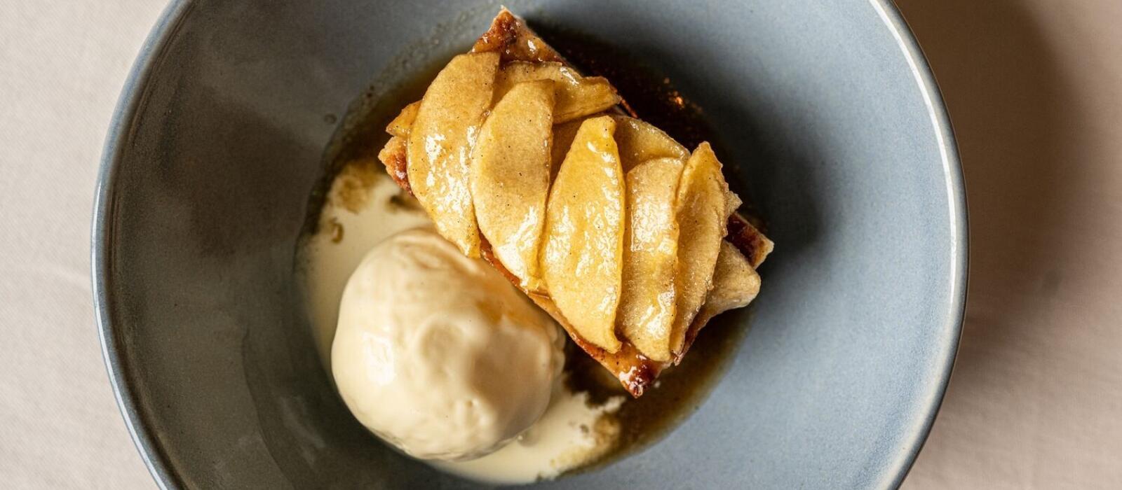 Cinnamon Roll Bread Pudding