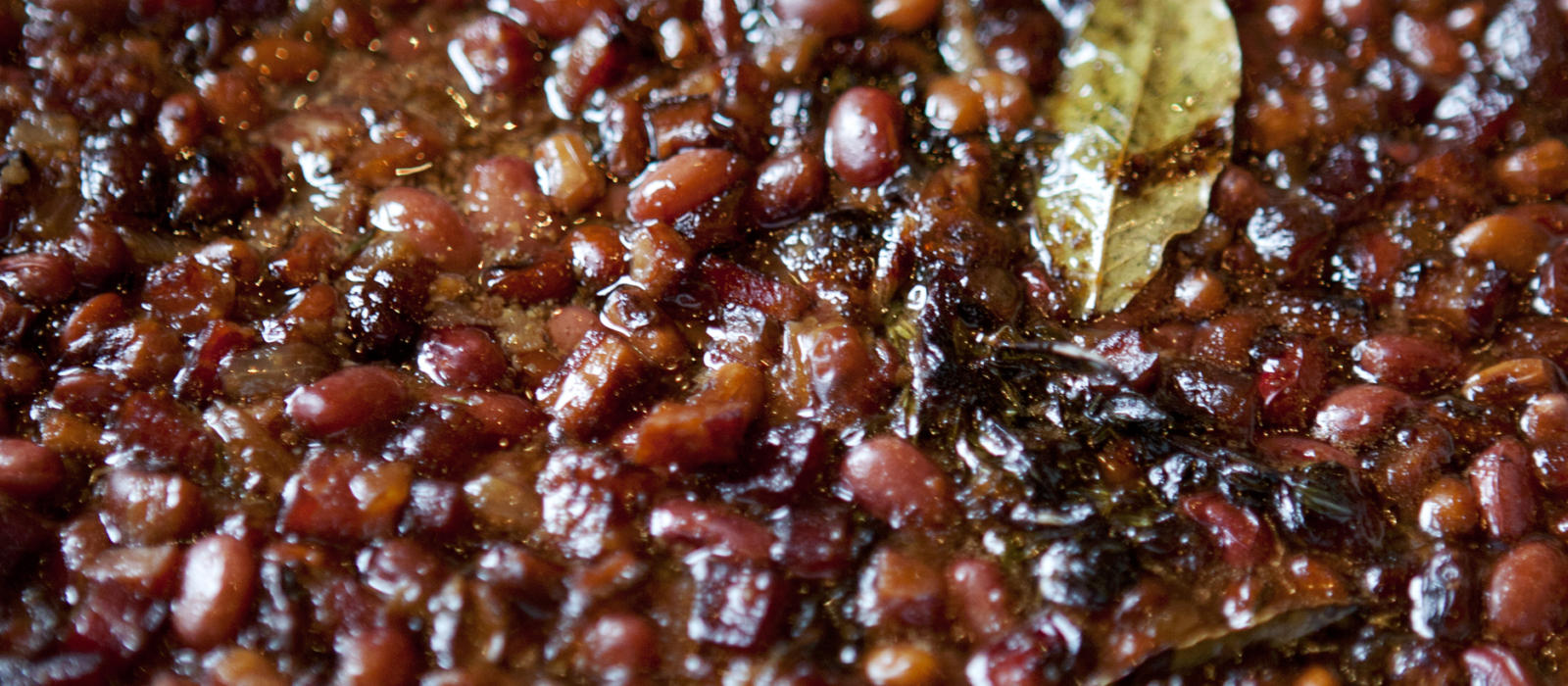 Le Creuset Kitchen Sessions with Chef Joseph Lenn and Heirloom Baked Beans