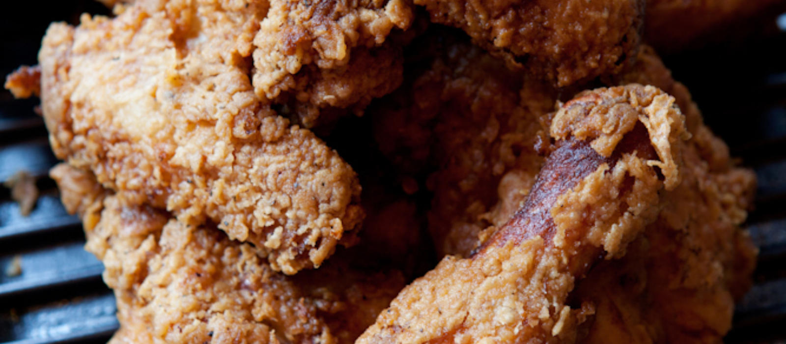 Le Creuset kitchen Sessions with Chef Joseph Lenn and Fried Chicken