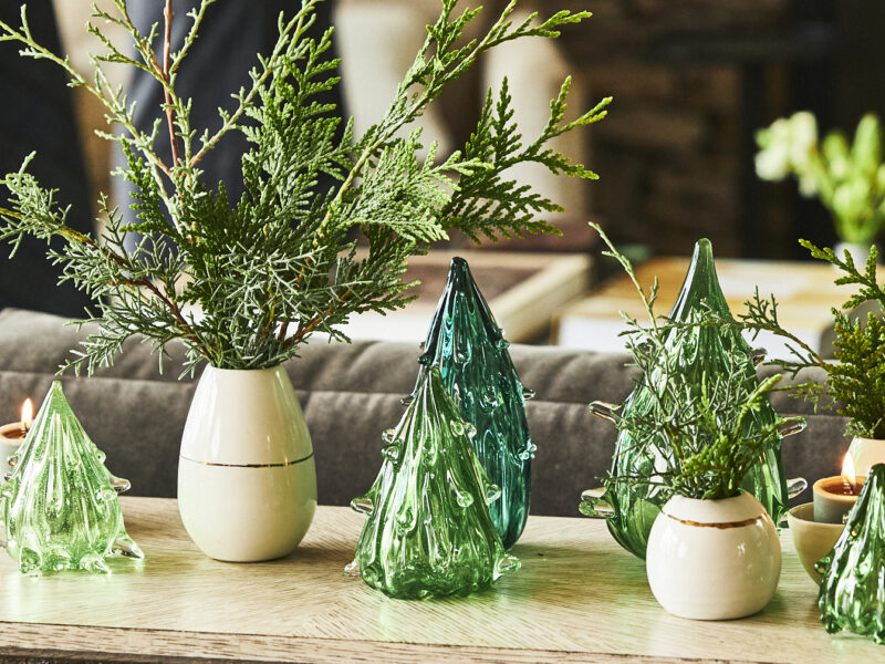 Decorating with Pretentious Glass