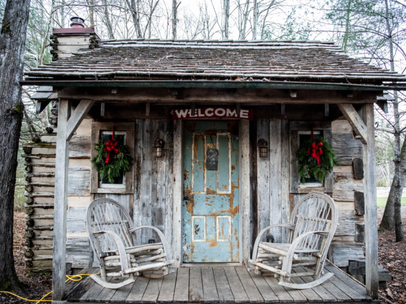 Holiday Playlist Ambiance Guide