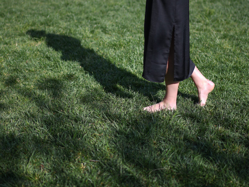 The Benefits of Walking Barefoot