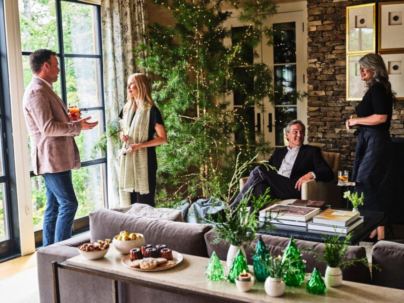 ‘Tis the Season for Hosting