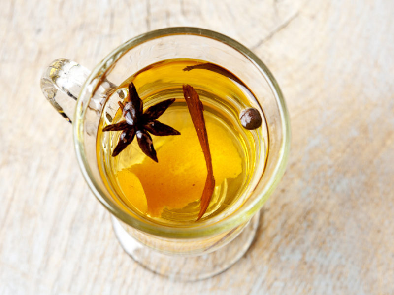 Elf Warmer: Mulled White Wine