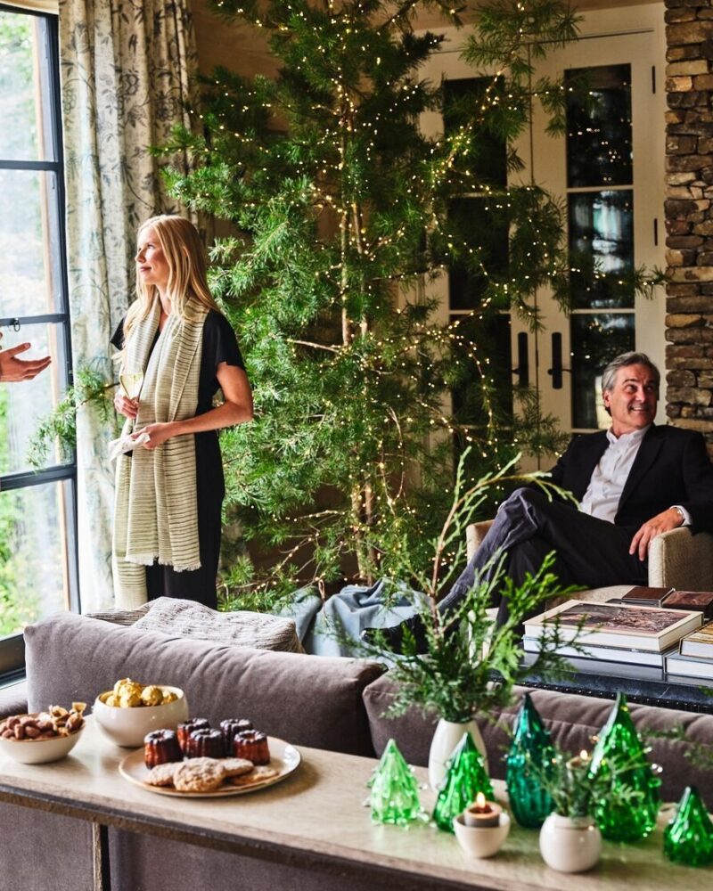 ‘Tis the Season for Hosting