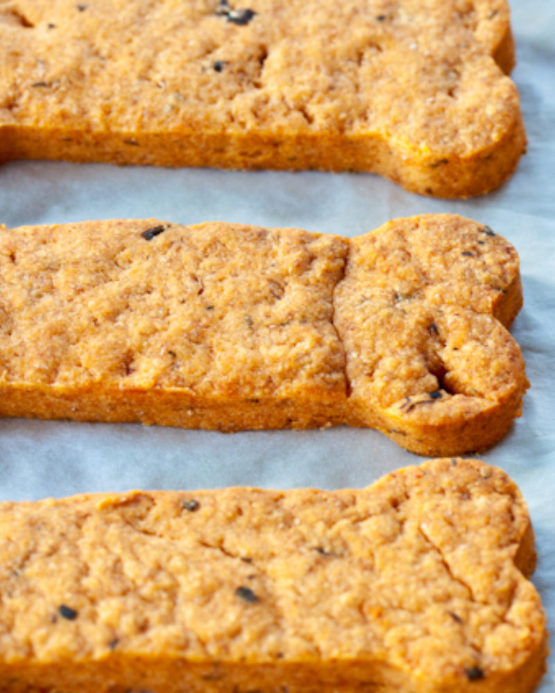 Blackberry Dog Biscuits