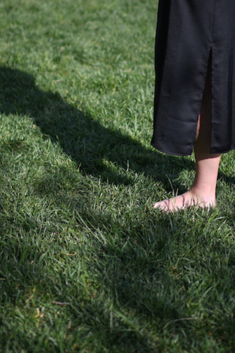 The Benefits of Walking Barefoot