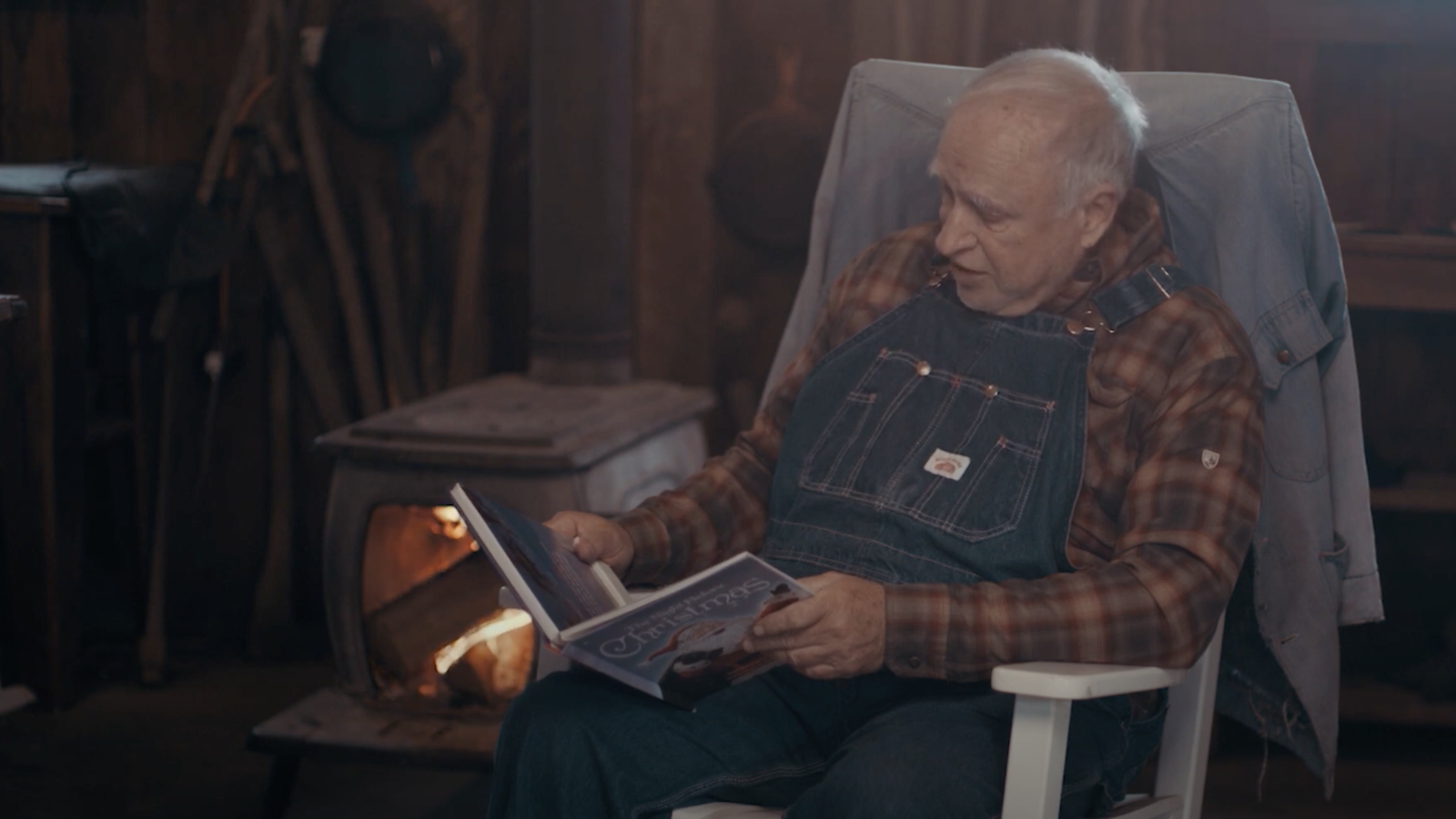 'Twas the Night Before Christmas read by John Coykendall